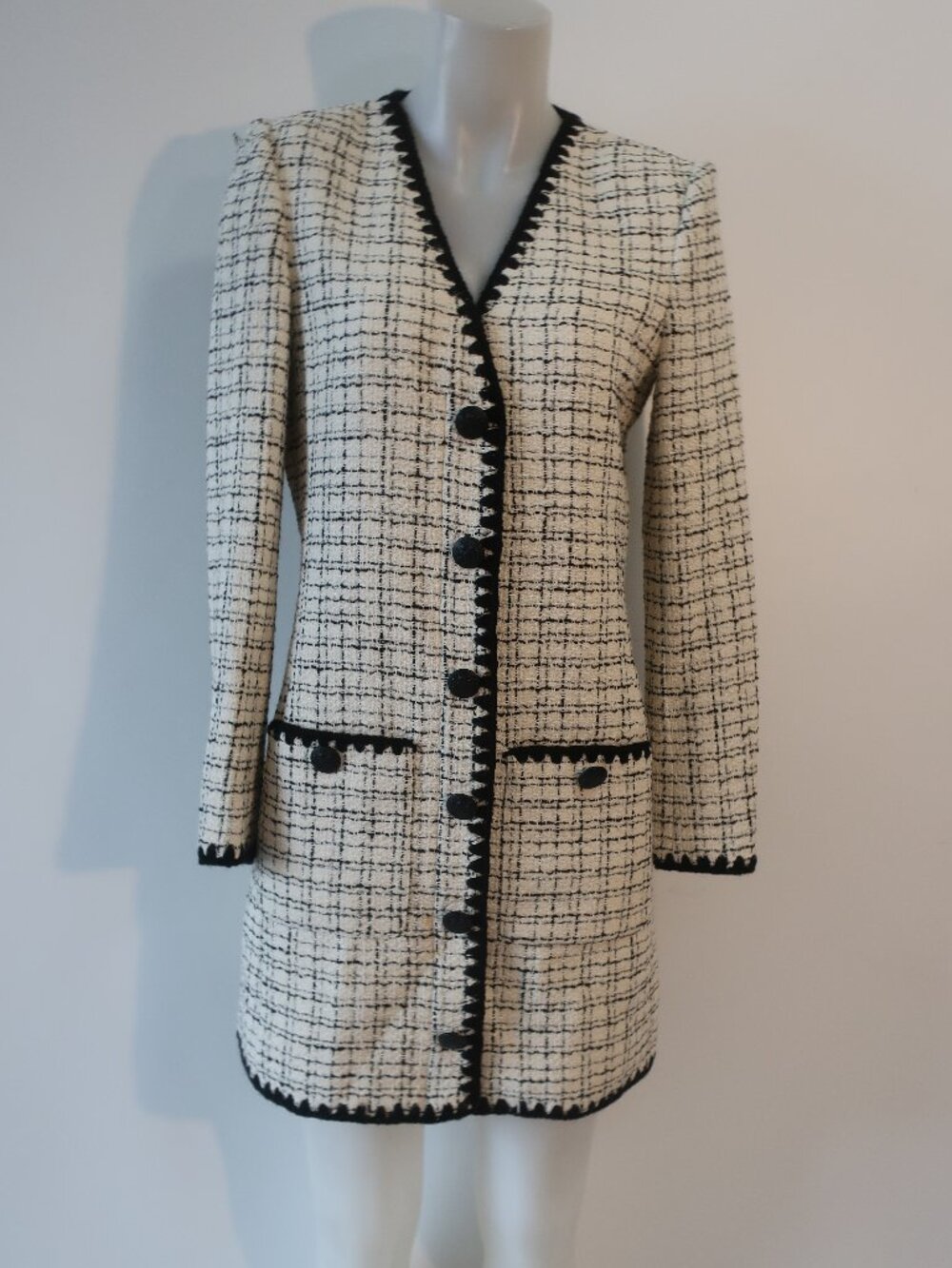 Womens Veronica Beard Palatine (Item-97) White Black Tweed Boucle V-Neck Dress 4 - Picture 3 of 16